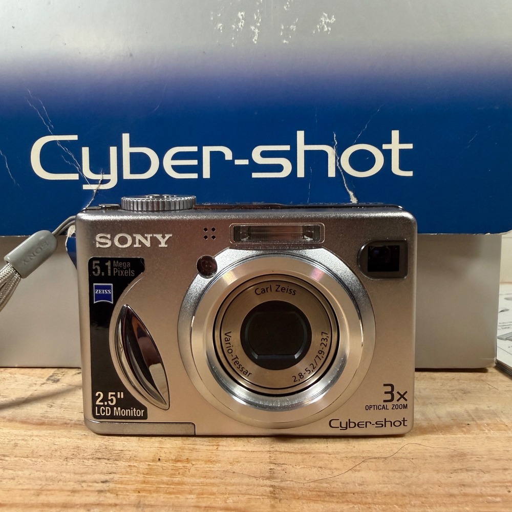 Sony Cyber-shot DSC-W5 Digital Camera Silver 5.1MP 3x Zoom Y2K Digicam Boxed